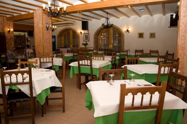 Hotel Alvarez Tuéjar Eksteriør bilde